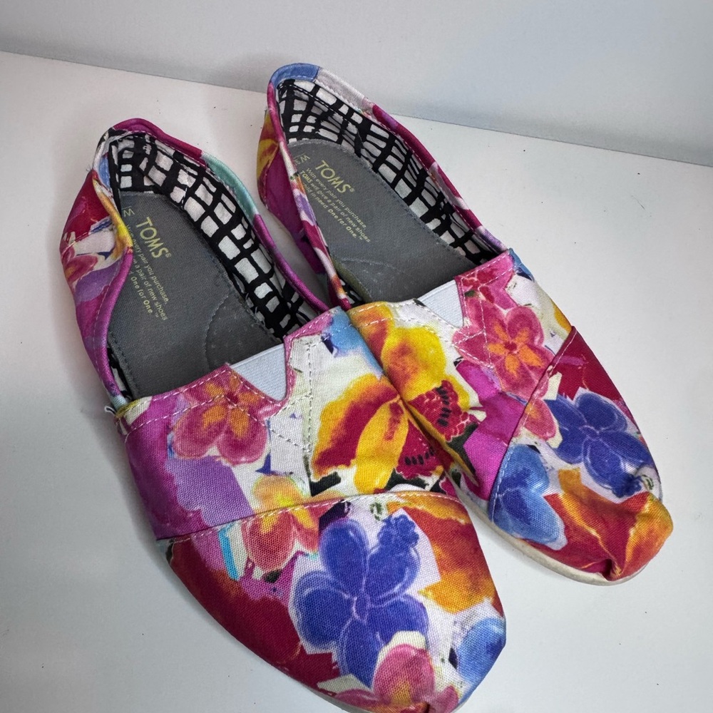 TOMS Classics Corbel Women’s Canvas Slip on Shoes Sz 9.5 EUC